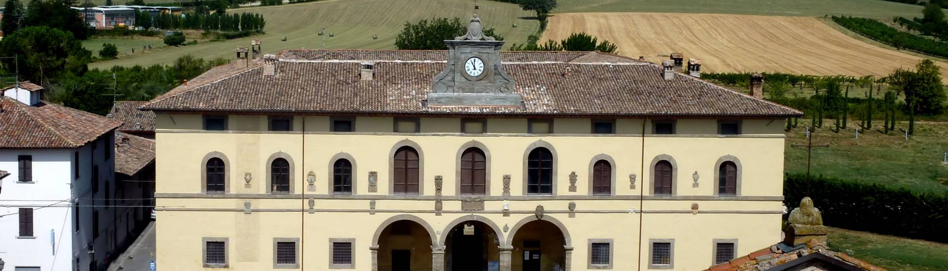Palazzo dei Commissari e del Pretorio - Terra del Sole - Palazzo Pretorio e panorama photo credits: |Battistini| - Pro loco